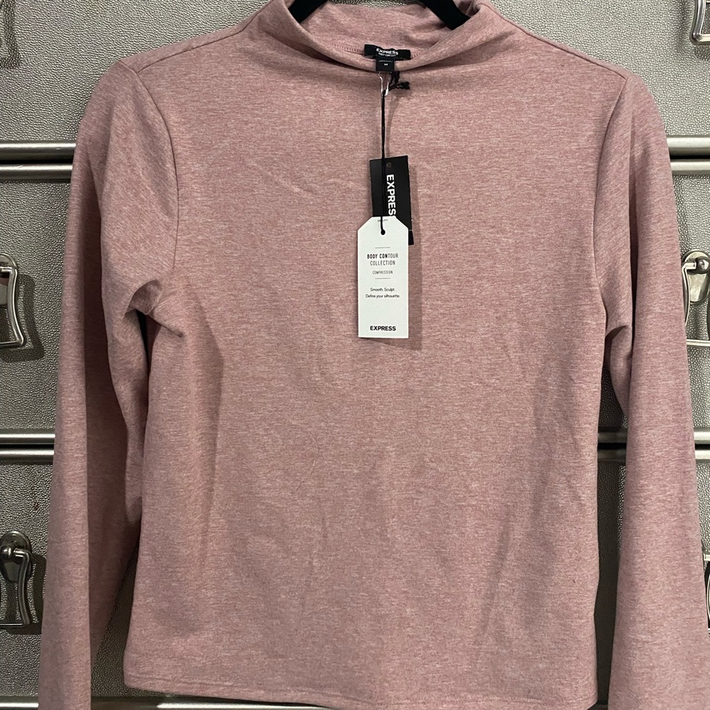 Express. Body contour size M.  Mock neck pale pink